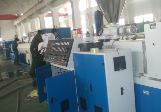 50HZ escogen la máquina plástica de la protuberancia del tubo del tornillo, cadena de producción del tubo del PE UL CSA del CE