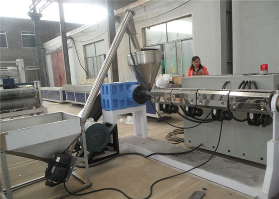 Máquina plástica de madera del extrusor del perfil, maquinaria del perfil del tablero que bordea de madera del PVC PP PE Composte