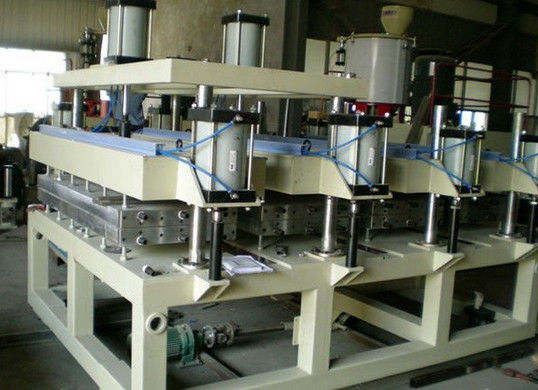 Máquina del tablero de la espuma del PVC de la protuberancia con el CE gemelo/ISO9001 del diseño del tornillo