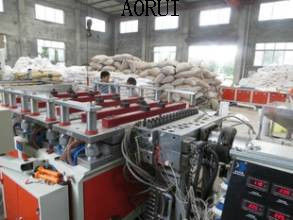 PLC de la máquina del tablero de la espuma del PVC que controla para la cocina, cadena de producción del tablero del PVC