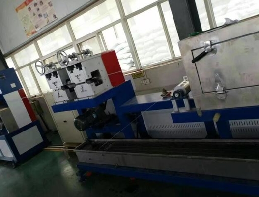Un buen precio. 50HZ recicló la banda de la correa del paquete que hacía la cadena de producción de la cinta de la correa del ANIMAL DOMÉSTICO de los PP de la máquina en línea
