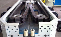 Un buen precio. Extrusor de solo tornillo acanalado de un sólo recinto del tubo de los PP/del PE para el alambre eléctrico en línea