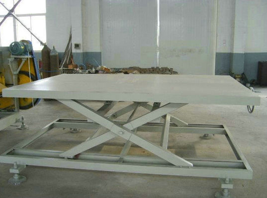 Un buen precio. Tablero que hace espuma del PVC que hace la línea de la máquina con el precio de fábrica, cadena de producción del tablero de los muebles del PVC en línea