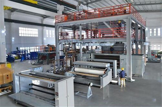 Un buen precio. Mascarilla quirúrgica automática del polvo que hace máquina la máquina disponible de la producción de la máscara en línea