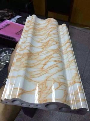 Un buen precio. Línea compuesta plástica de madera de la protuberancia del perfil de mármol, máquina del perfil del mármol del PVC en línea