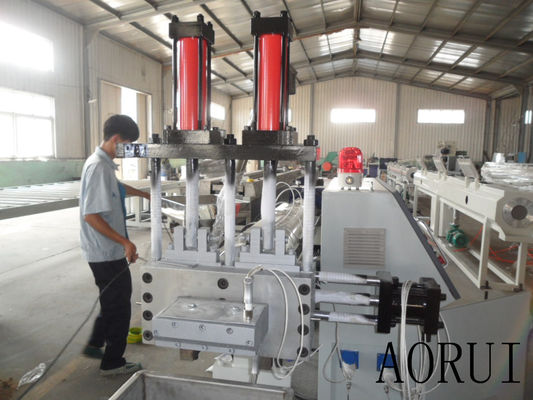 Un buen precio. Extrusores de solo tornillo reciclados del gránulo del anillo del agua para las escamas inútiles en línea