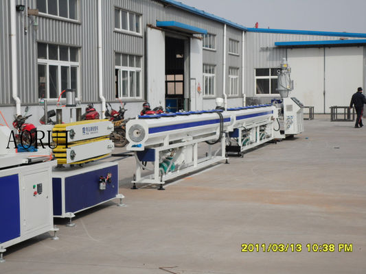 Un buen precio. Cadena de producción plástica del tubo del conducto rígido del HDPE del LDPE para Sweage en línea