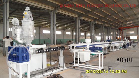 Un buen precio. Cadena de producción del tubo del enfriamiento del plástico de PPR y de agua caliente, máquina de la protuberancia del tubo de PPR en línea