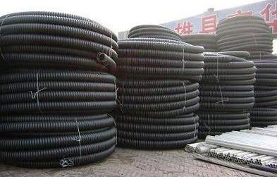 Un buen precio. Línea de la protuberancia del tubo del cable de múltiples capas del PE/máquina plásticas del tubo del drenaje de los PP del gas de ciudad en línea