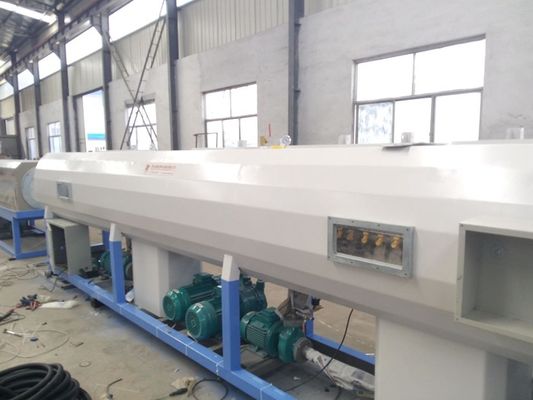 Un buen precio. 16-630mm PE HDPE LDPE PVC línea de producción de tuberías de plástico con 38Cr Moaia tornillo y barril en línea