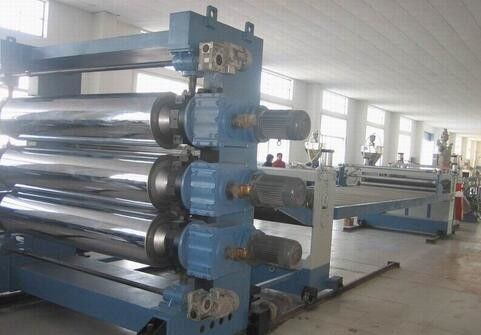 Un buen precio. Máquina 380V 50HZ de la protuberancia de la hoja de Thermoforming del ANIMAL DOMÉSTICO de los PP picosegundo para la placa del anuncio en línea