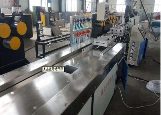 Un buen precio. Alta cadena de producción eficiente del perfil de WPC máquina de la protuberancia del perfil del PVC/cadena de producción plástica de madera del perfil en línea