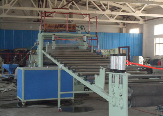 Un buen precio. Máquina del tablero de la espuma de la plantilla del edificio del PVC, del PVC extrusor del tablero de la espuma de la corteza semi en línea