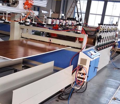 SJSZ80X156 Línea de producción de placas de espuma de PVC Máquina de extrusión de hojas de celuka de alto rendimiento para uso industrial