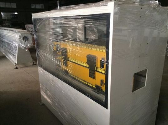 Un buen precio. Línea plástica flexible de la protuberancia del PE PP PPR/cadena de producción plástica del tubo en línea