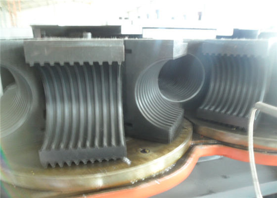 Un buen precio. Línea de extrusión de tubos de plástico ondulados de pared única PP PE máquina de fabricación de tubos de PVC en línea