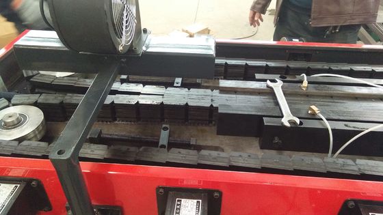 Linea de producción de tuberías corrugadas refrigeradas con agua de 9 mm a 40 mm de PP PE Máquina de fabricación de tuberías corrugadas de pared única