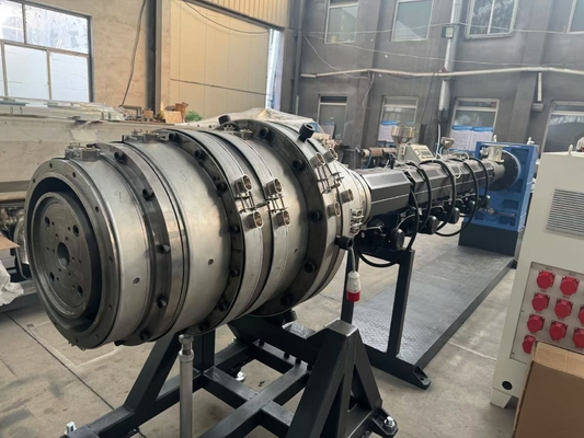 Línea de producción de tuberías de HDPE de 16 mm a 630 mm, extrusora de tornillo único
