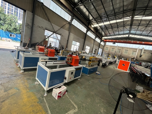 Línea de producción de tubos de polietileno de un tornillo personalizable para una producción eficiente