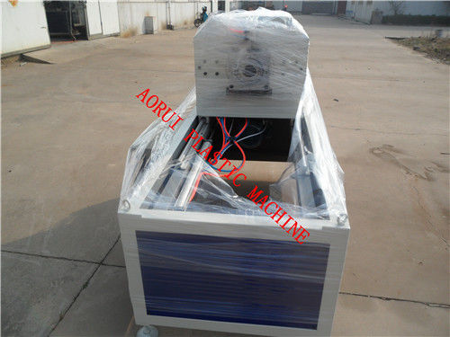 Un buen precio. Plástico motor 110KW - 360KW la protuberancia del tubo del PVC UPVC de Simens del uso en línea en línea