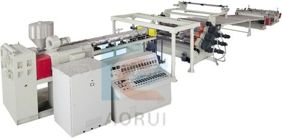 Un buen precio. Celling del panel de la puerta de WPC que hace la máquina, máquina plástica de la protuberancia del perfil en línea