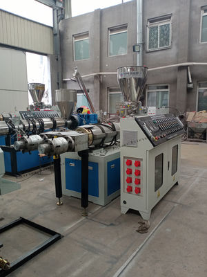 Un buen precio. Máquina de extrusión de tubos de plástico de aleación de aluminio / línea de producción moderna en línea
