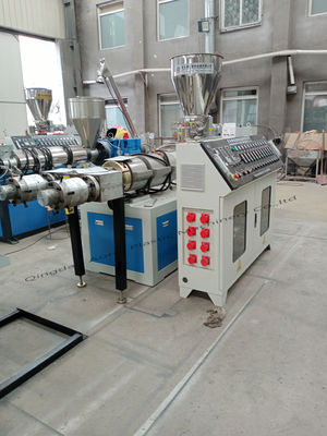 Un buen precio. Máquina de fabricación de tuberías dobles de PVC 12 - 90 mm Línea de producción de tuberías de salida dobles de PVC en línea