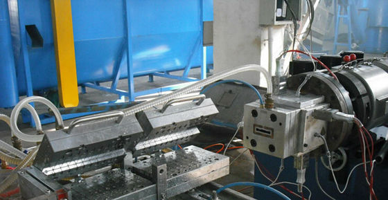 Un buen precio. SJZ - máquina del perfil de la cadena de producción del perfil del PVC de la serie de YF/Pvc sin ruido en línea