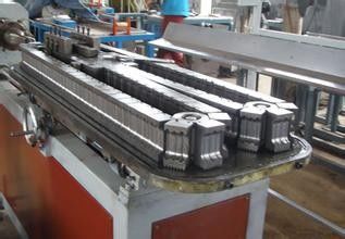 Un buen precio. Máquina plástica del extrusor de solo tornillo del tubo del alambre de los PP/del PE Elelctrical en línea