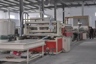 Un buen precio. Profesional cónico doble de la máquina del tablero de la espuma del tornillo WPC para el gabinete en línea