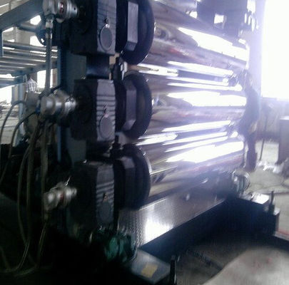 Un buen precio. Línea plástica de la protuberancia de la hoja de los PP PE, 37KW - equipo de la protuberancia 75KW en línea